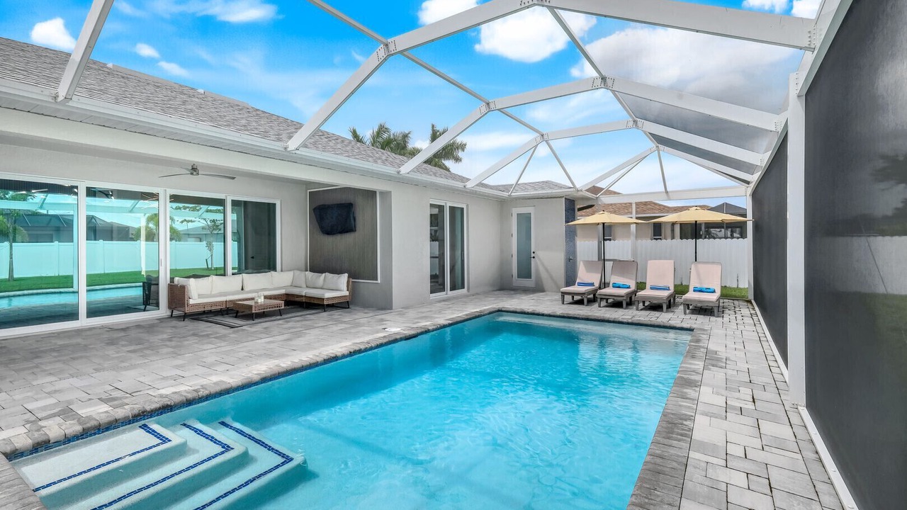 Photo of Outdoor in Pelican