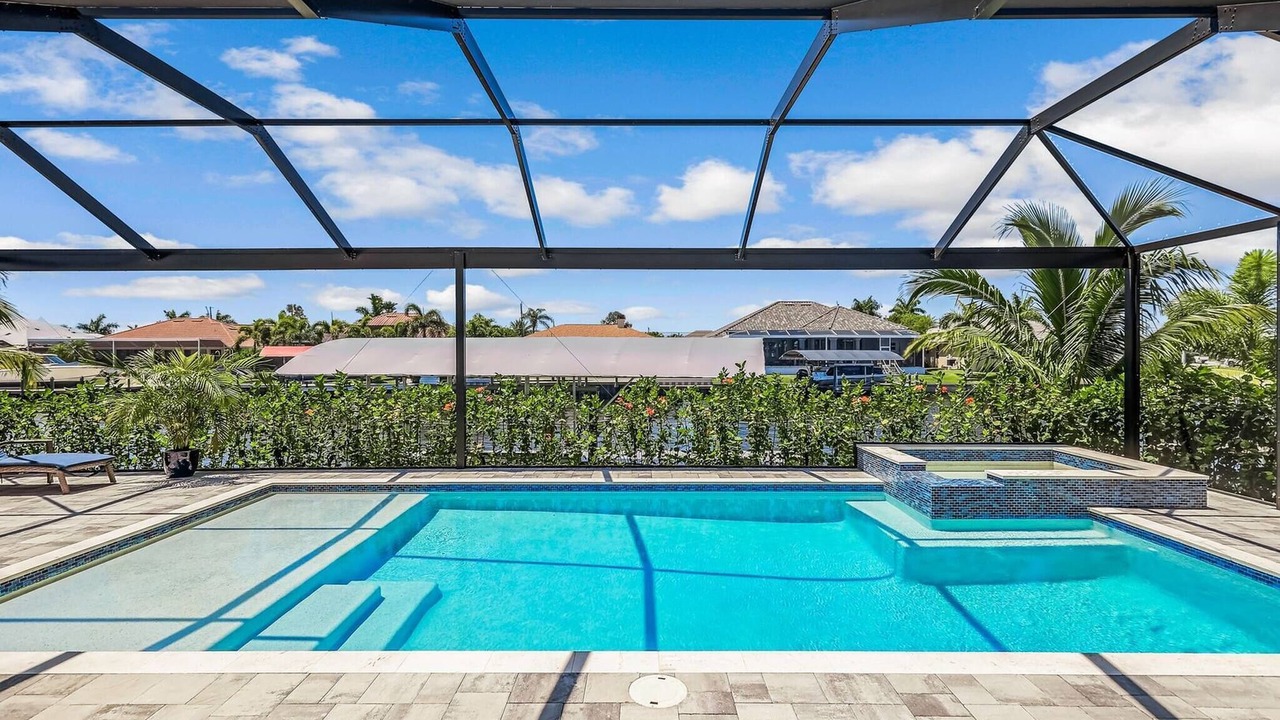 Photo of Outdoor in Pelican
