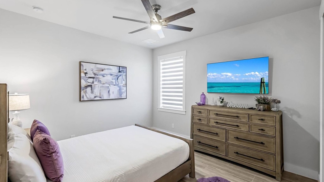 Photo of Bedroom in Pelican