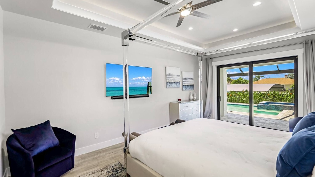 Photo of Bedroom in Pelican