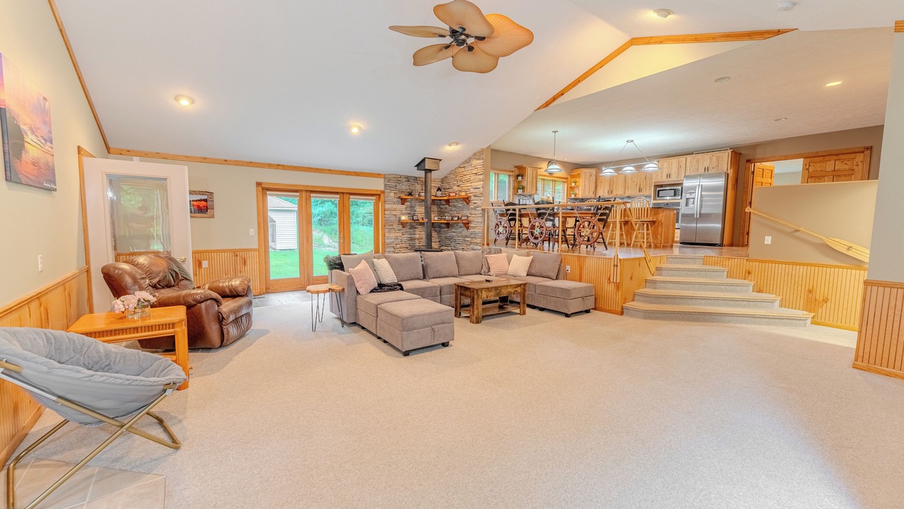 Photo of Livingroom in Munising