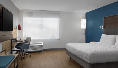 Room, 1 King Bed, Accessible Bathtub