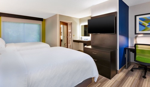 Suite, Multiple Beds