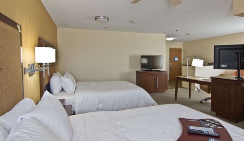 Suite, 2 Queen Beds, Accessible (No Kitchen, Tub/Shower Combo)
