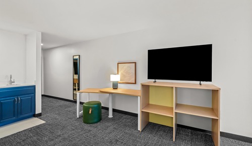 Studio, 1 King Bed