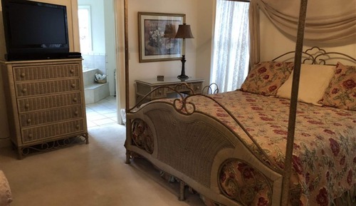 Deluxe Room (Room B)