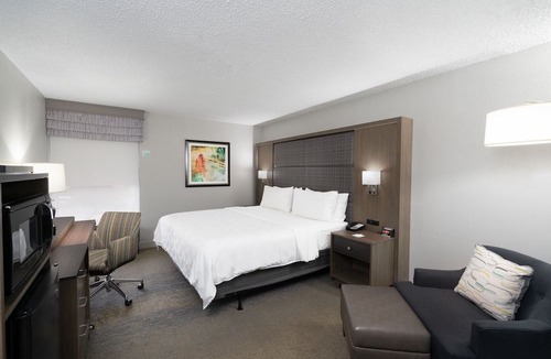 Huntsville Hotel | Holiday Inn Huntsville - Research Park, an Ihg Hotel