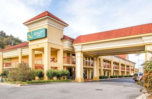 Dalton Hotel | Quality Inn Dalton